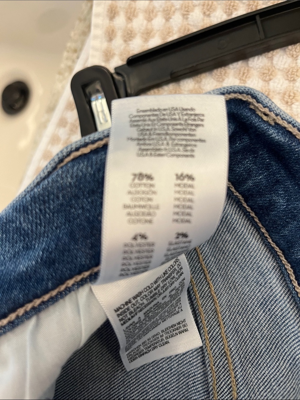MOTHER Cropped Straight-Leg Jeans in Medium Blue - Picture 5 of 5